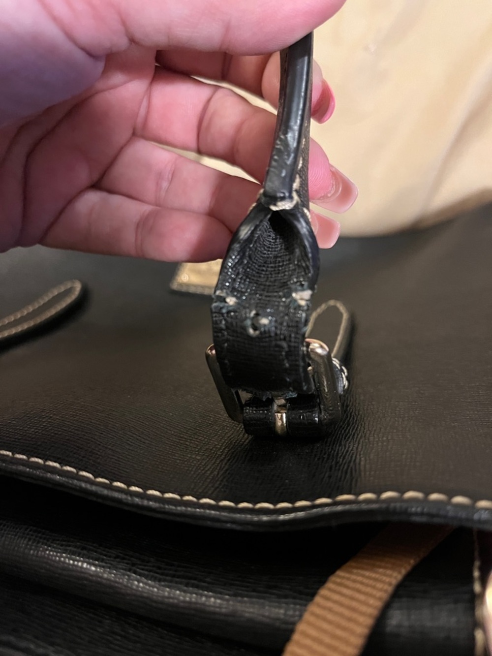Dooney & Bourke Black Pebble Grain Large Mindy Tote - Picture 8 of 9